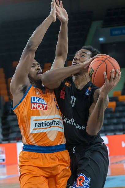 他向外界释 他向外界释