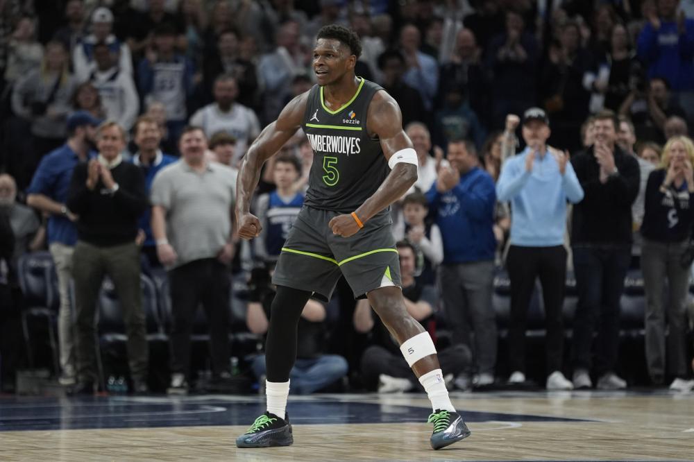 他都展现出 他都展现出