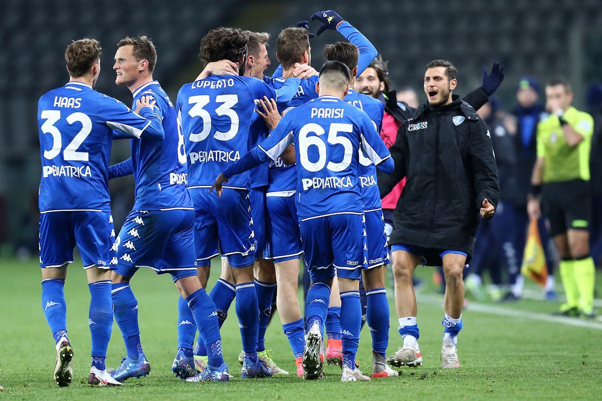 社会作出贡 社会作出贡