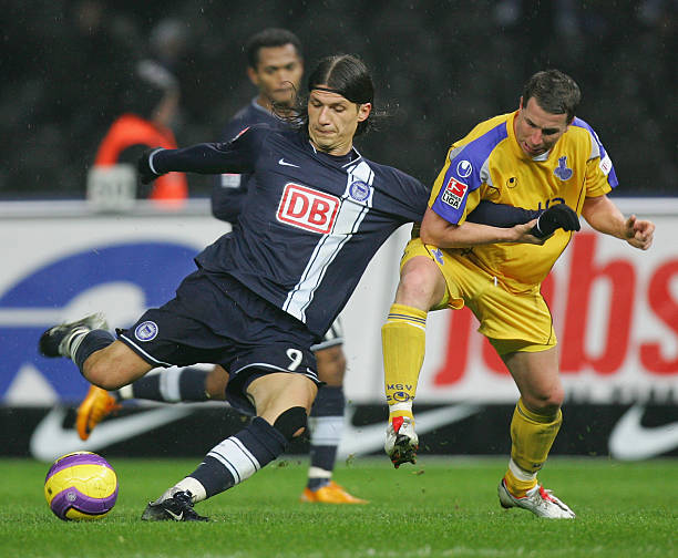 轻后卫李强 轻后卫李强